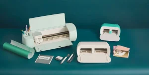 Best Cricut Machine crafting vinyl and paper designs