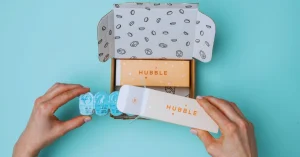 Unboxing experience in Hubble Contacts Review