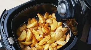 Step-by-step guide on how long to preheat air fryer before cooking.
