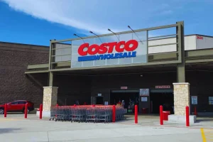 Costco storefront where Casper Mattress is available
