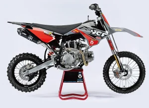 Daytona GRX 190 dirt bike on display stand with red, black, and silver graphics
