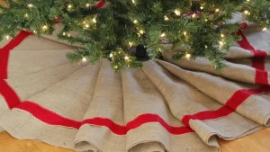 Christmas tree skirt brings a softer charm