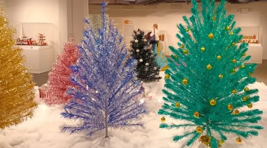 aluminum christmas tree