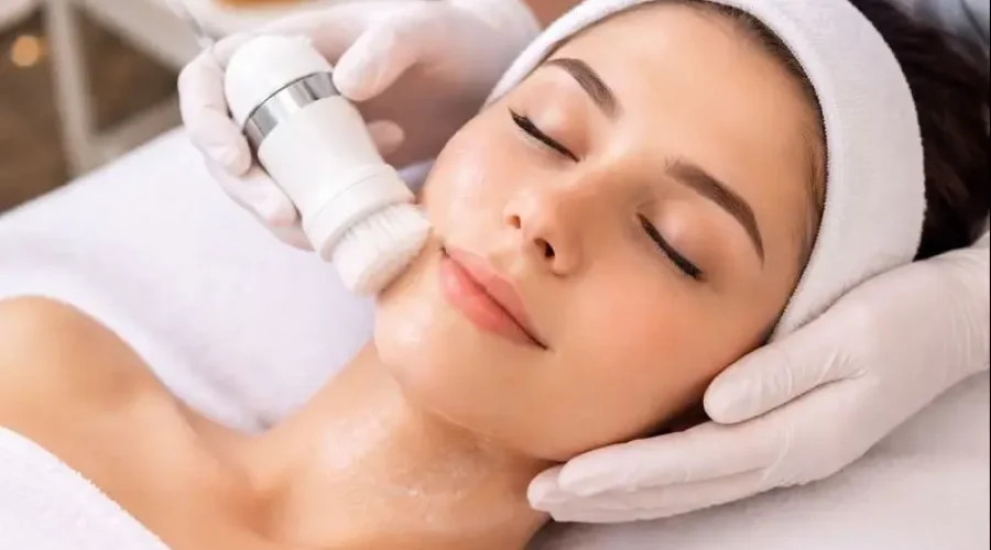 brush machine facial
